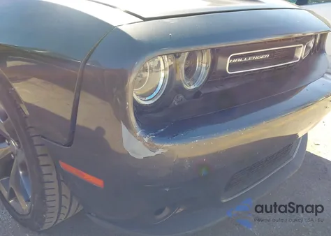 2015 Dodge Challenger R/T z USA, uszkodzony, nr VIN 2C3CDZAT7FH737056